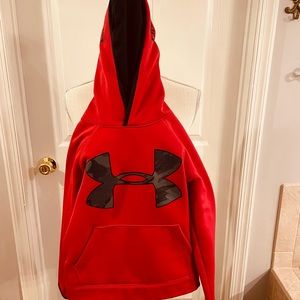 Youth small UA sweatshirt